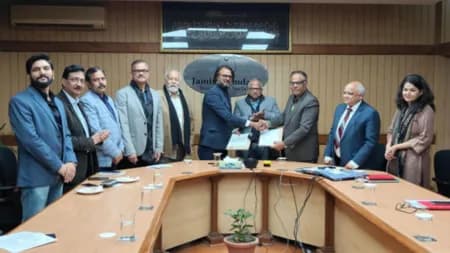 Jamia Hamdard and IFTDM join to launch digital marketing course