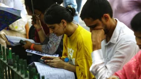 ‘Can’t concentrate…’ say UPSC Mains aspirants as they deal with mental health issues, rising rent