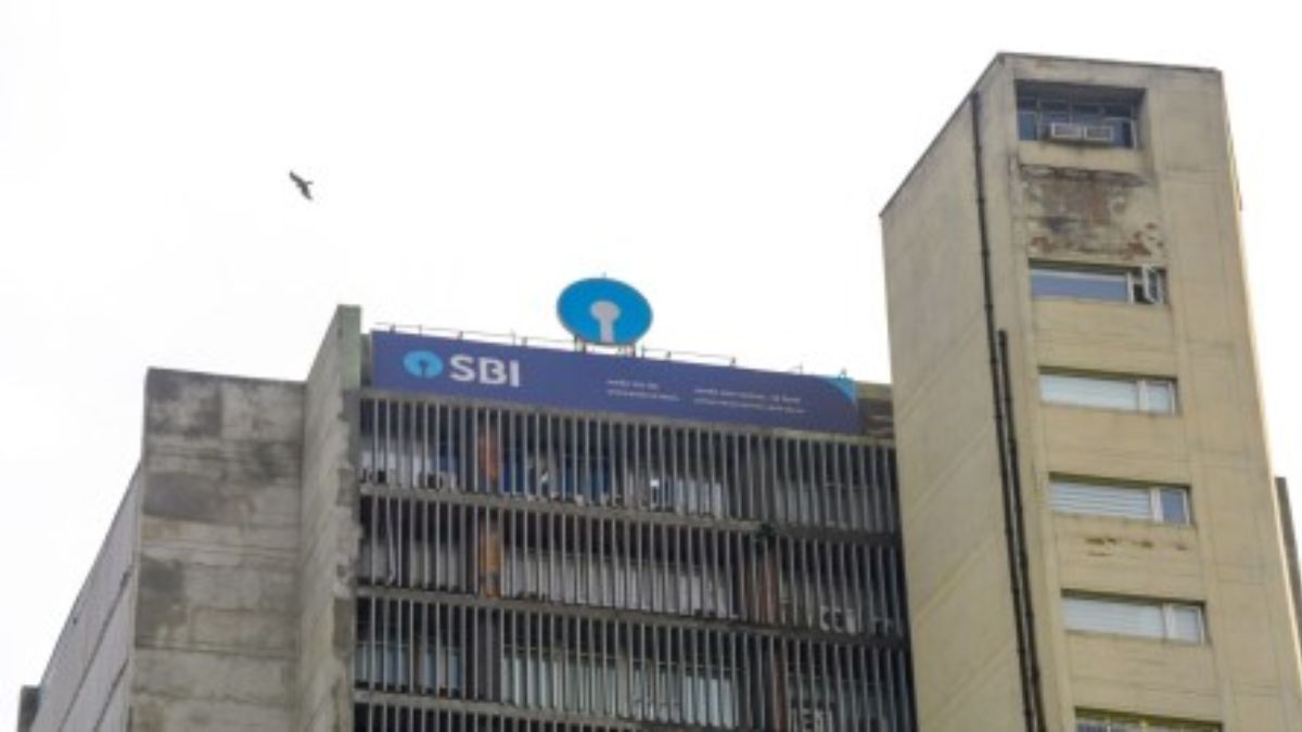 SBI Clerk Mains Admit Card 2024 Out; Check where and when to download