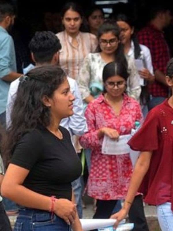 JEE Main Answer Key 2024 is expected to released on the official website of NTA