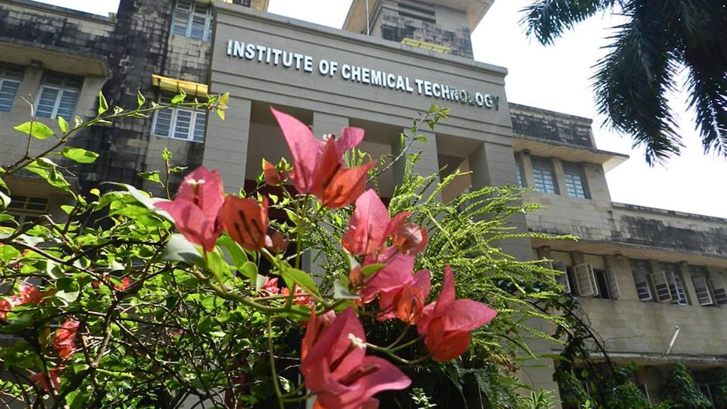 5. Institute of Chemical Technology (ICT), Mumbai The NIRF ranking 2024 for ICT, Mumbai remained similar to last year by successfully grabbing the 5th position among top pharmacy colleges of India.